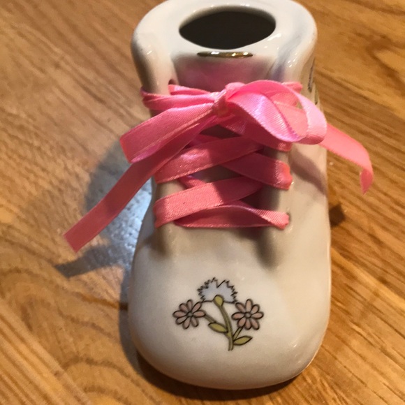 Vintage Porcelain Girl’s Shoe - Picture 2 of 6